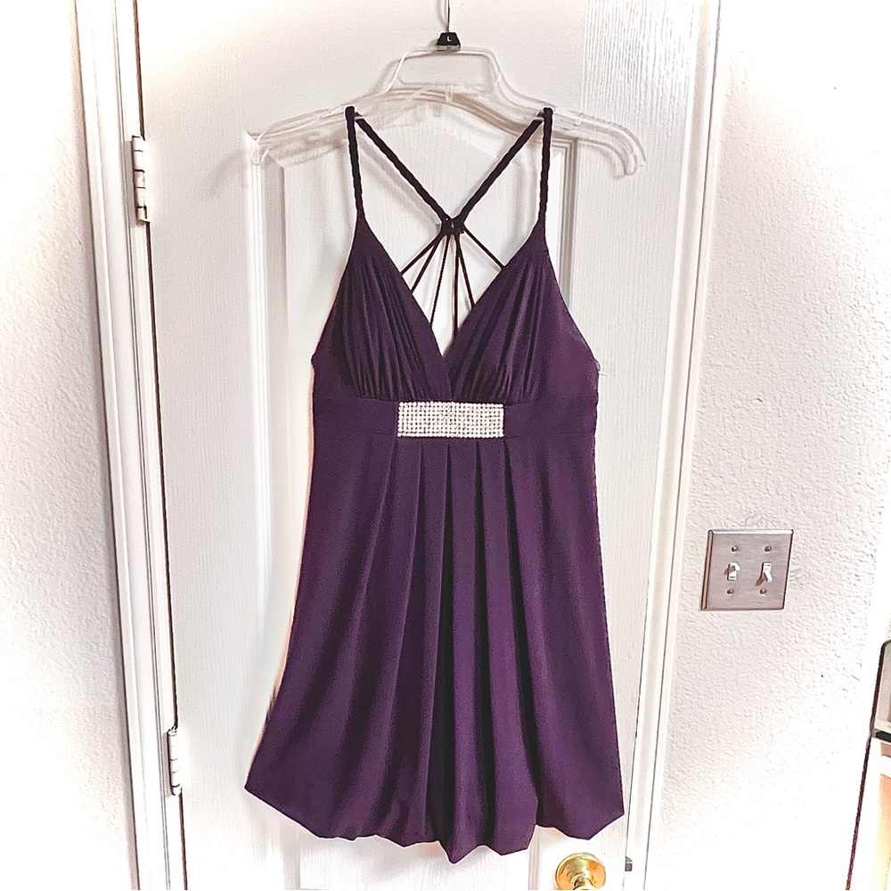 Betsy & Adam Women’s Halter Party Cocktail Dress Purple w/Gemstone Accents Sz 6